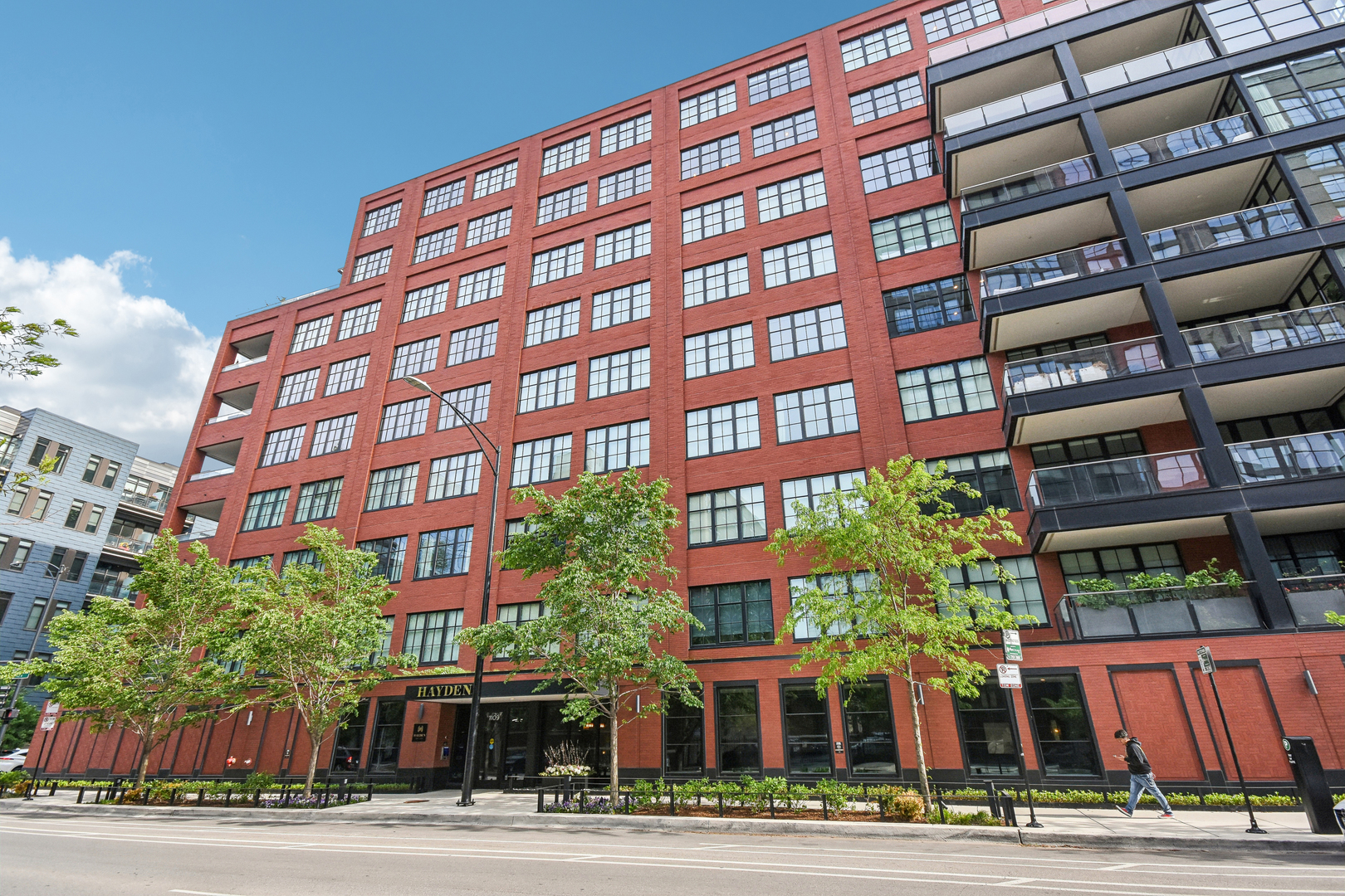 1109 W WASHINGTON Boulevard 8A