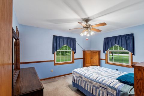 Tiny photo for 43100 N Lewis Avenue, Zion, IL 60099 (MLS # 12477472)