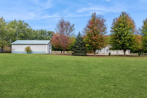 Tiny photo for 43100 N Lewis Avenue, Zion, IL 60099 (MLS # 12477472)