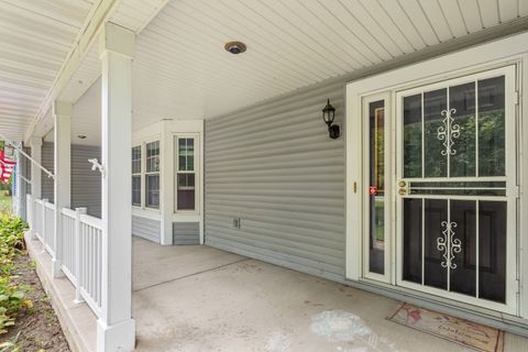 Tiny photo for 43100 N Lewis Avenue, Zion, IL 60099 (MLS # 12477472)