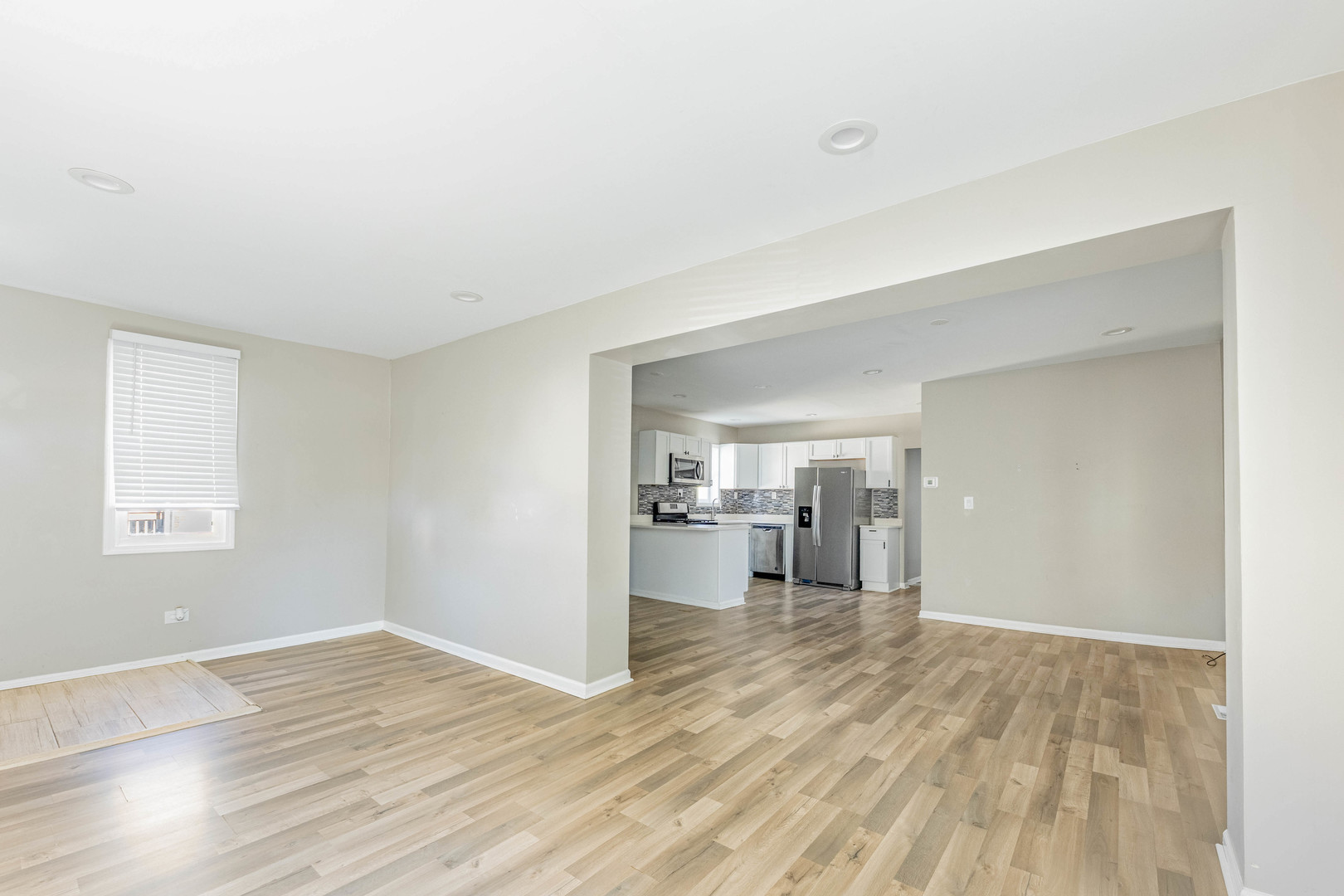 1245 S Komensky Avenue