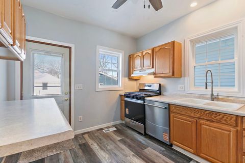 Tiny photo for 329 S 10th Street, DeKalb, IL 60115 (MLS # 12528096)