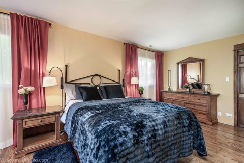 Tiny photo for 290 Hawthorn Lane, Hoffman Estates, IL 60169 (MLS # 12785484)