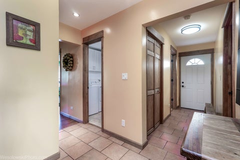 Tiny photo for 290 Hawthorn Lane, Hoffman Estates, IL 60169 (MLS # 12785484)