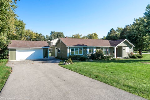 Photo of 290 Hawthorn Lane, Hoffman Estates, IL 60169 (MLS # 12785484)