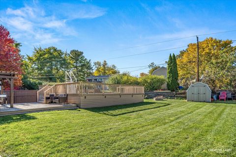 Tiny photo for 344 Timber Oaks Drive, North Aurora, IL 60542 (MLS # 12588489)