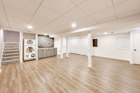 Tiny photo for 344 Timber Oaks Drive, North Aurora, IL 60542 (MLS # 12588489)