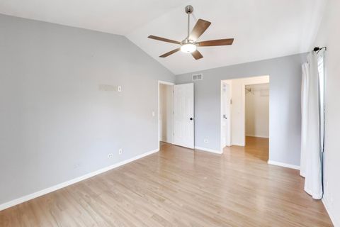 Tiny photo for 344 Timber Oaks Drive, North Aurora, IL 60542 (MLS # 12588489)