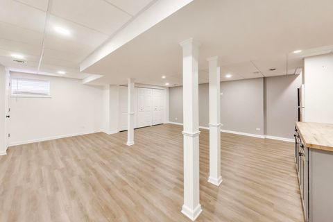 Tiny photo for 344 Timber Oaks Drive, North Aurora, IL 60542 (MLS # 12588489)