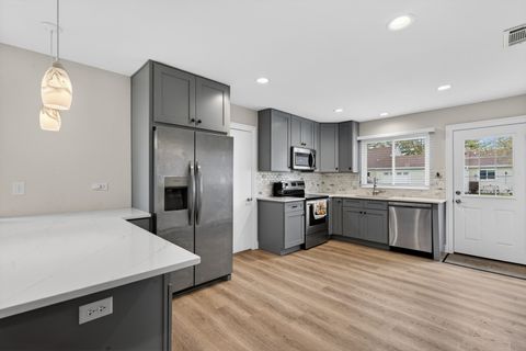 Tiny photo for 7225 Oxford Circle, Fox Lake, IL 60020 (MLS # 12649375)