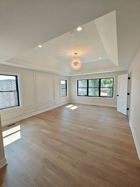 Tiny photo for 104 N Evergreen Avenue, Elmhurst, IL 60126 (MLS # 12470148)
