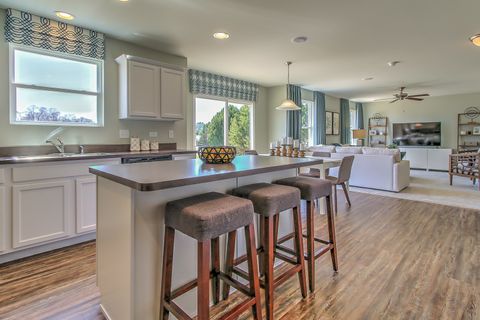 Tiny photo for 1792 Breton Avenue, North Aurora, IL 60542 (MLS # 12560189)