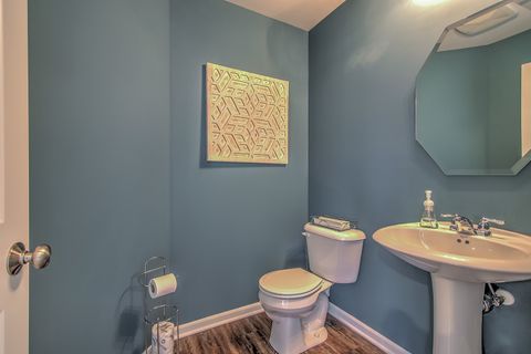 Tiny photo for 1792 Breton Avenue, North Aurora, IL 60542 (MLS # 12560189)