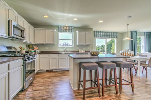 Tiny photo for 1792 Breton Avenue, North Aurora, IL 60542 (MLS # 12560189)