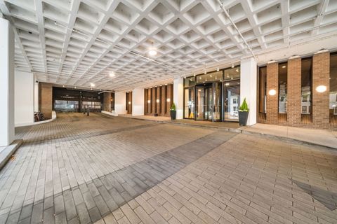 Tiny photo for 6033 N Sheridan Road #19K, Chicago, IL 60660 (MLS # 12507144)