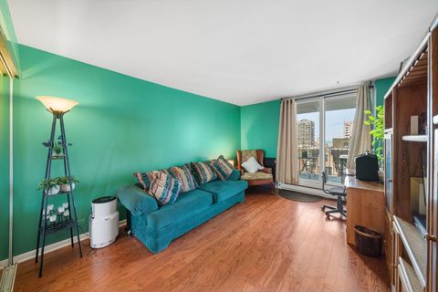 Tiny photo for 6033 N Sheridan Road #19K, Chicago, IL 60660 (MLS # 12507144)