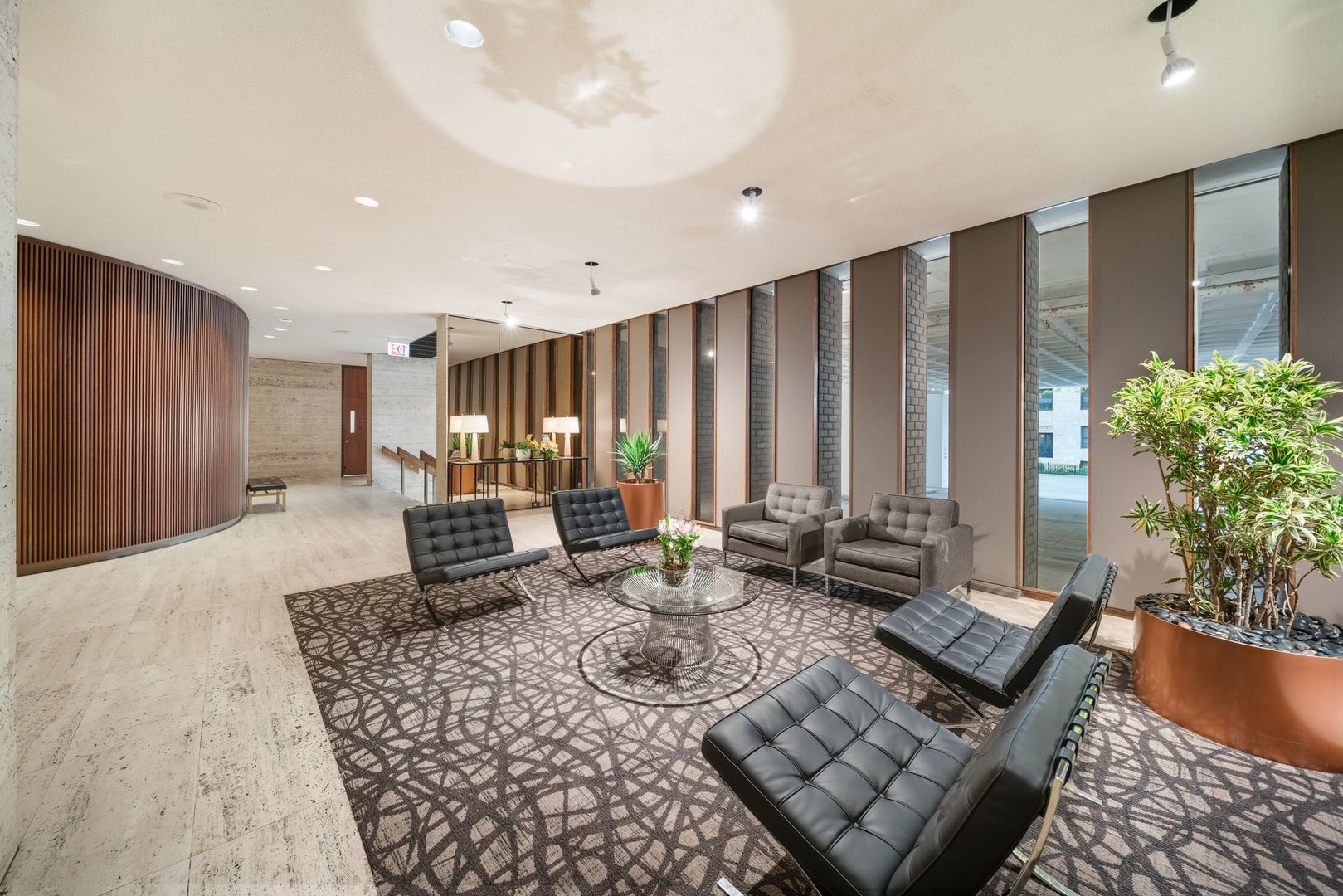 6033 N Sheridan Road 19K