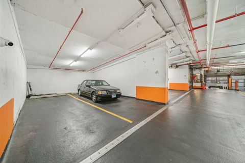 Tiny photo for 6033 N Sheridan Road #19K, Chicago, IL 60660 (MLS # 12507144)