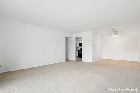 Tiny photo for 2600 Brookwood Way Drive #305, Rolling Meadows, IL 60008 (MLS # 12424874)