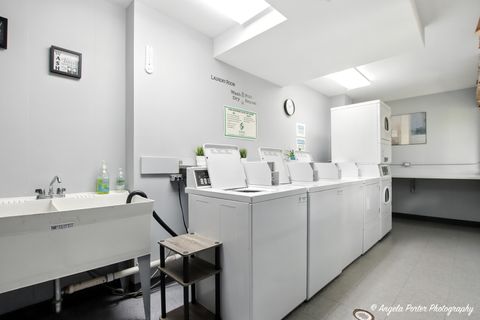 Tiny photo for 2600 Brookwood Way Drive #305, Rolling Meadows, IL 60008 (MLS # 12424874)