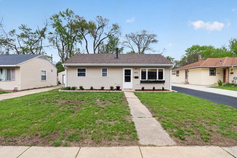 Tiny photo for 2011 Overdene Avenue, Rockford, IL 61103 (MLS # 12627948)