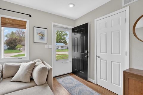 Tiny photo for 2011 Overdene Avenue, Rockford, IL 61103 (MLS # 12627948)