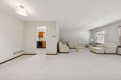 Tiny photo for 8320 Highpoint Circle #8230-F, Darien, IL 60561 (MLS # 12476981)