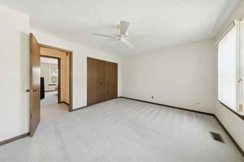 Tiny photo for 8320 Highpoint Circle #8230-F, Darien, IL 60561 (MLS # 12476981)