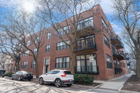 Photo of 1670 N Claremont Avenue #106, Chicago, IL 60647 (MLS # 12575588)