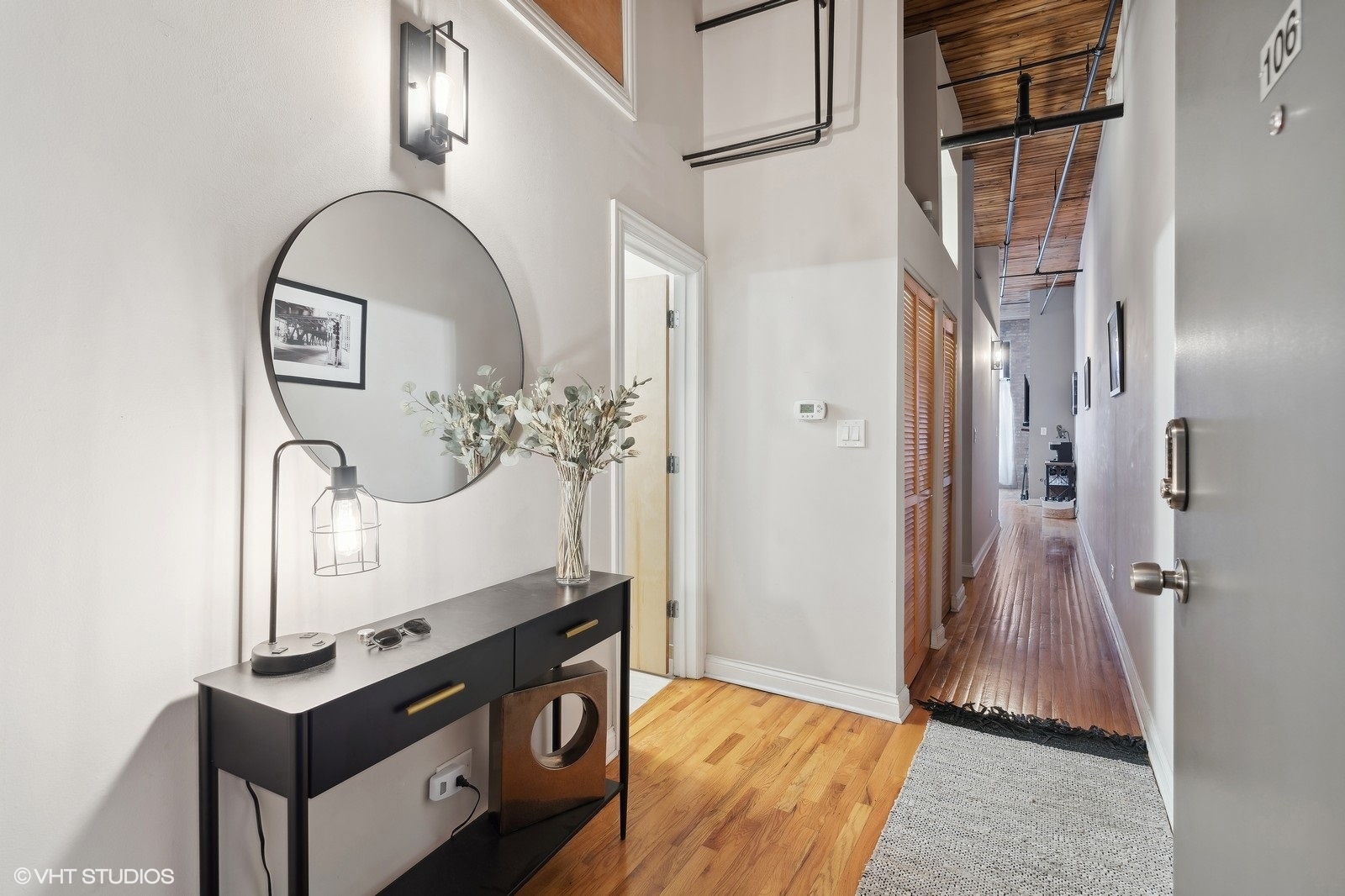 1670 N Claremont Avenue 106