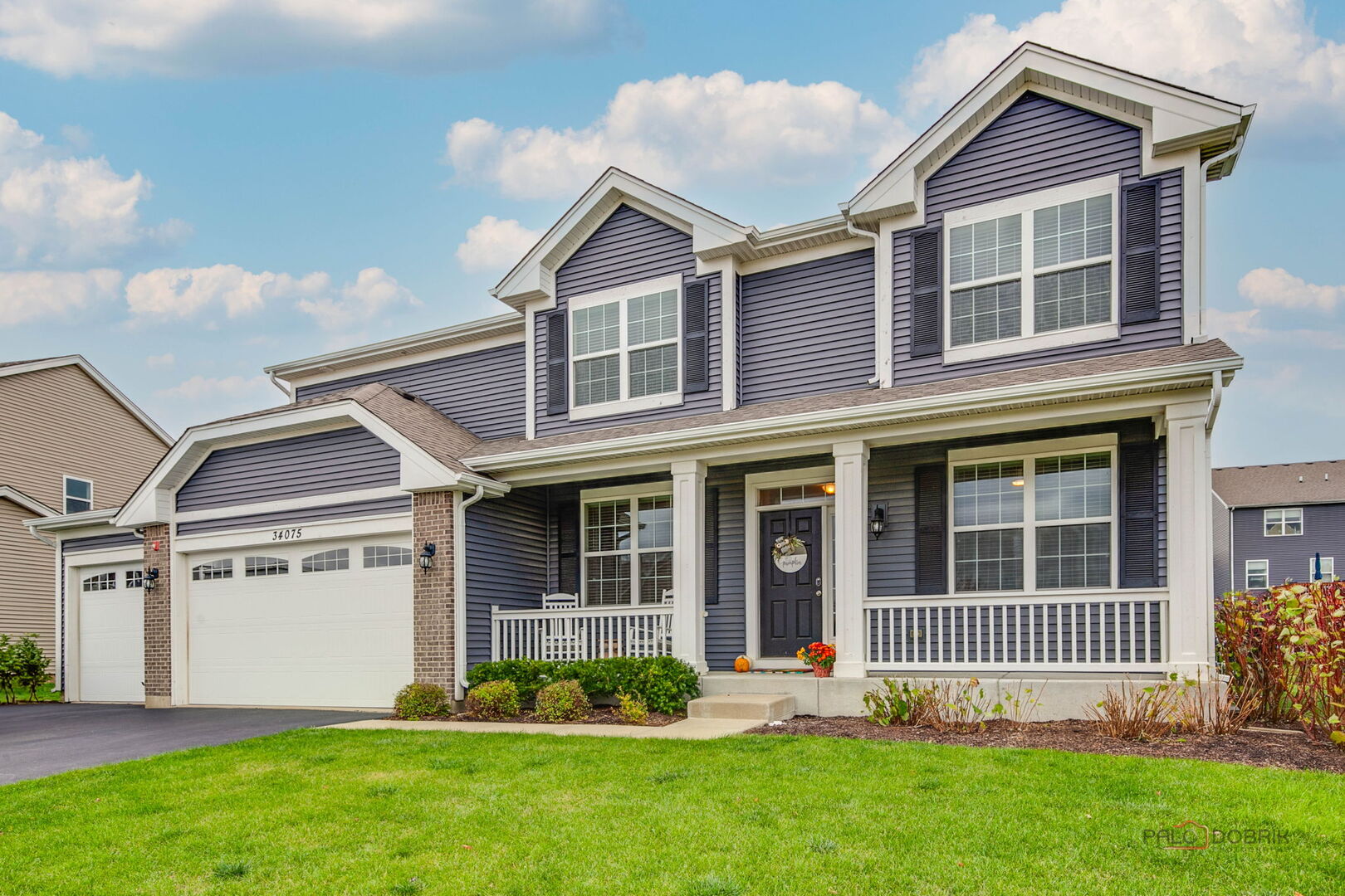 Gurnee, Illinois 60031, United States, 4 Bedrooms Bedrooms, ,3 BathroomsBathrooms,Residential,Active,233448