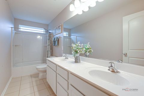 Tiny photo for 34075 N Jenna Lane, Gurnee, IL 60031 (MLS # 12497406)