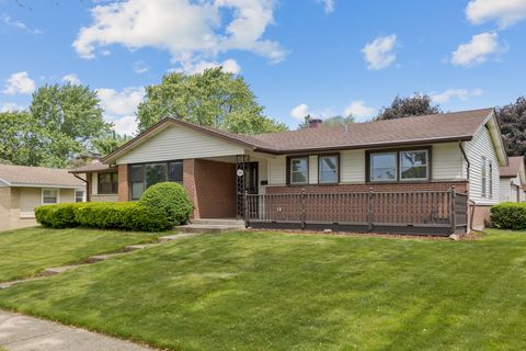 298 Fern Drive Elk Grove Village IL 60007