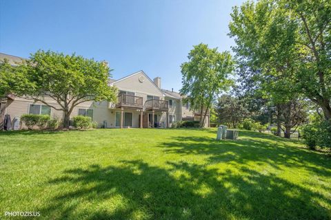 Tiny photo for 2831 S Embers Lane, Arlington Heights, IL 60005 (MLS # 12596432)