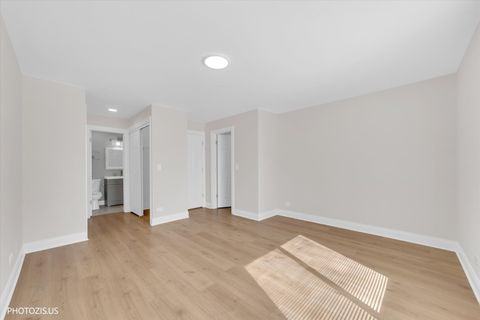 Tiny photo for 2831 S Embers Lane, Arlington Heights, IL 60005 (MLS # 12596432)