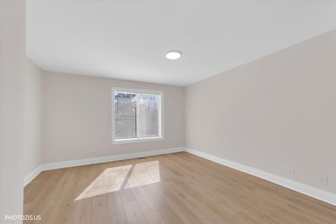 Tiny photo for 2831 S Embers Lane, Arlington Heights, IL 60005 (MLS # 12596432)