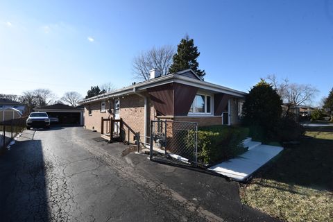 Photo of 8848 Meade Avenue, Oak Lawn, IL 60453 (MLS # 12514245)