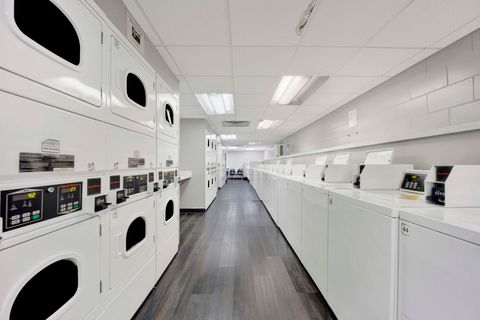 Tiny photo for 1560 N Sandburg Terrace #4109J, Chicago, IL 60610 (MLS # 12508611)