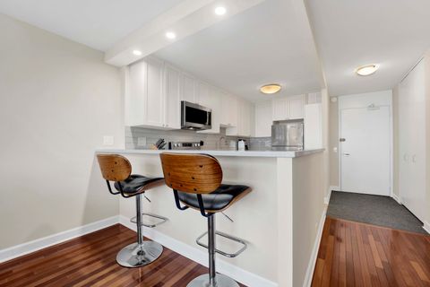 Tiny photo for 1560 N Sandburg Terrace #4109J, Chicago, IL 60610 (MLS # 12508611)