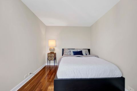 Tiny photo for 1560 N Sandburg Terrace #4109J, Chicago, IL 60610 (MLS # 12508611)