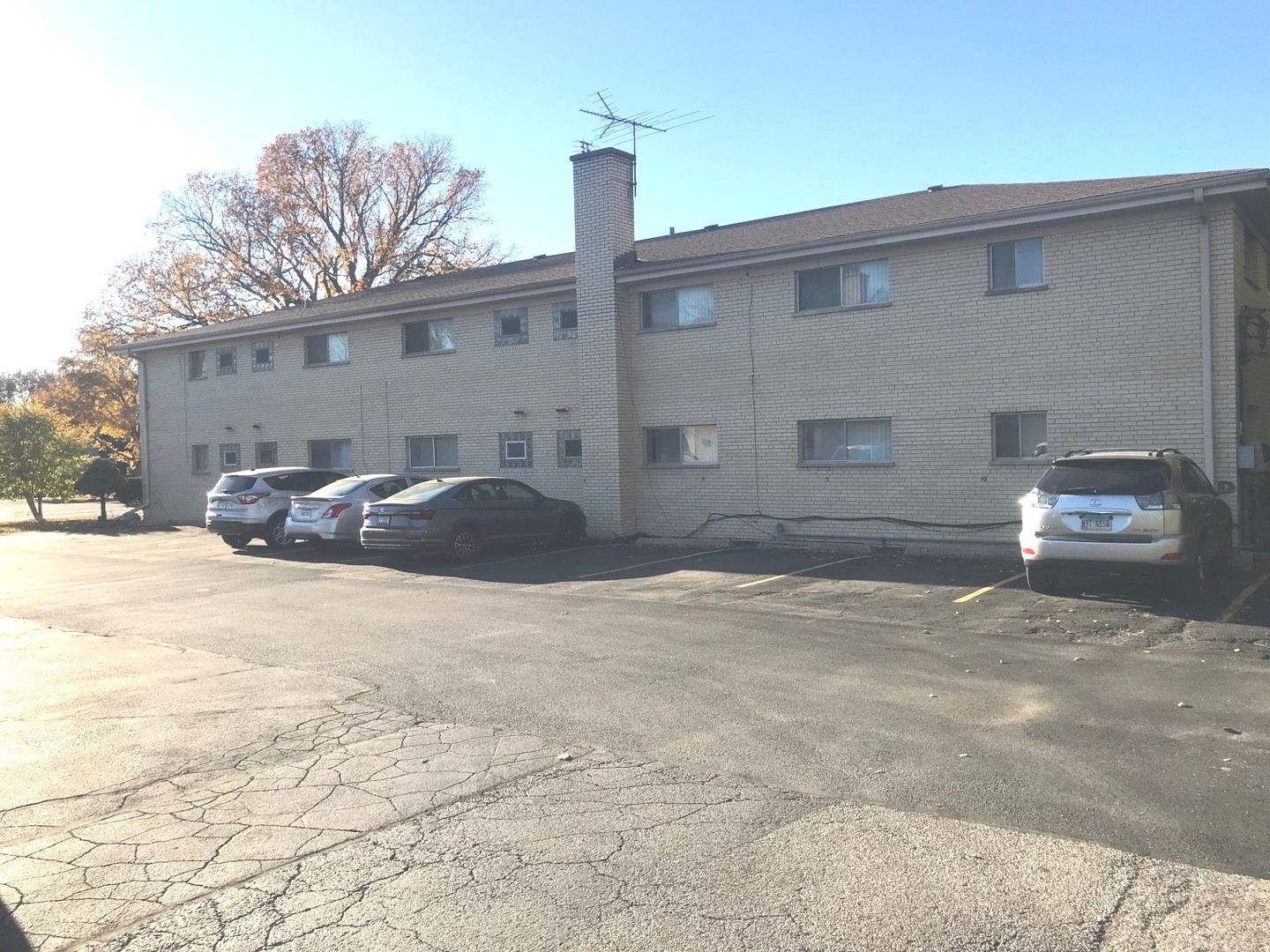 725 BUSSE Highway 10