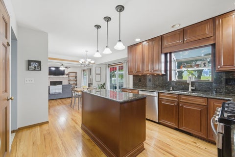 Tiny photo for 1907 Jeanette Avenue, St. Charles, IL 60174 (MLS # 12693985)