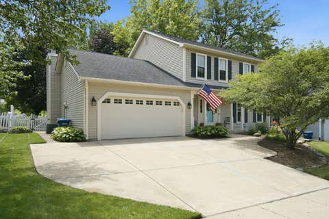 Tiny photo for 1907 Jeanette Avenue, St. Charles, IL 60174 (MLS # 12693985)