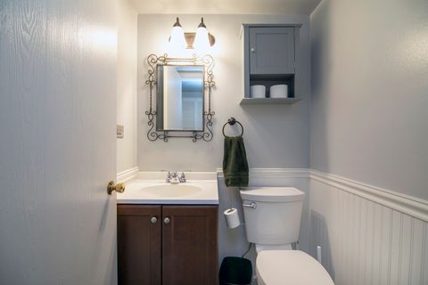 Tiny photo for 29W477 Blackthorn Lane, Warrenville, IL 60555 (MLS # 12519902)