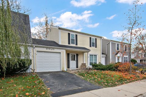 Tiny photo for 29W477 Blackthorn Lane, Warrenville, IL 60555 (MLS # 12519902)