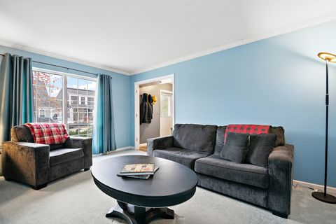 Tiny photo for 29W477 Blackthorn Lane, Warrenville, IL 60555 (MLS # 12519902)