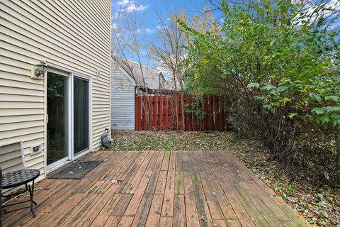 Tiny photo for 29W477 Blackthorn Lane, Warrenville, IL 60555 (MLS # 12519902)