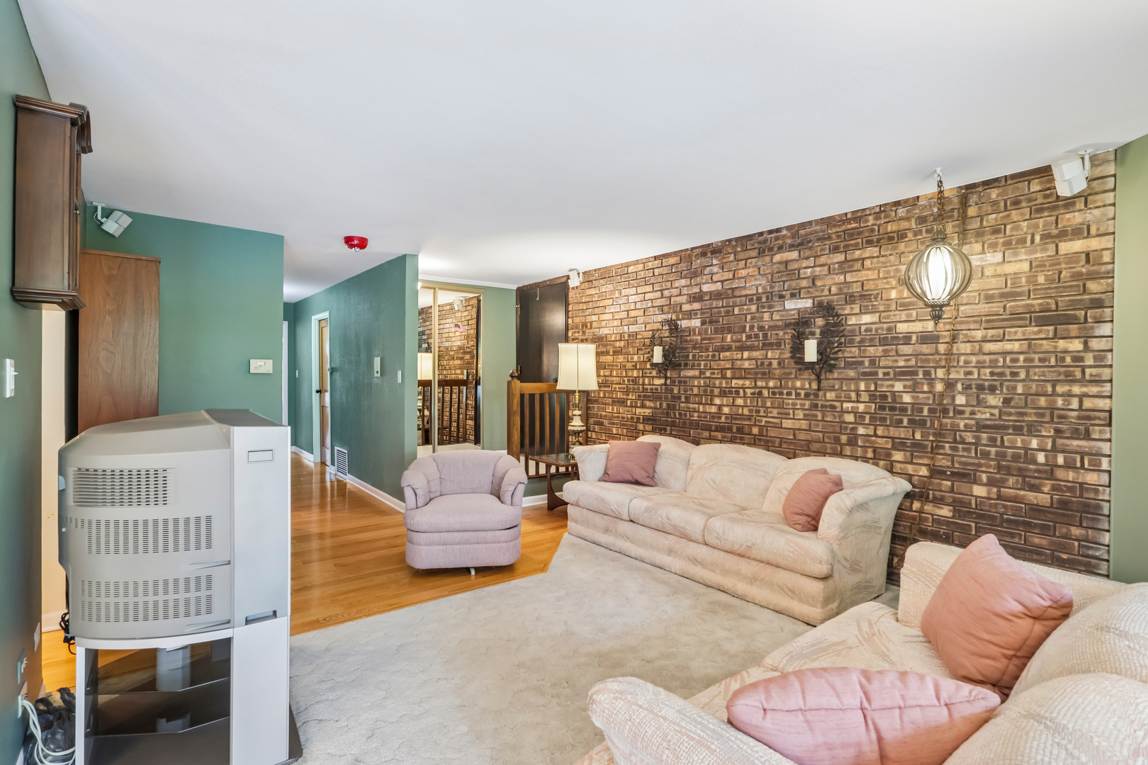 1320 Cass Lane W 201
