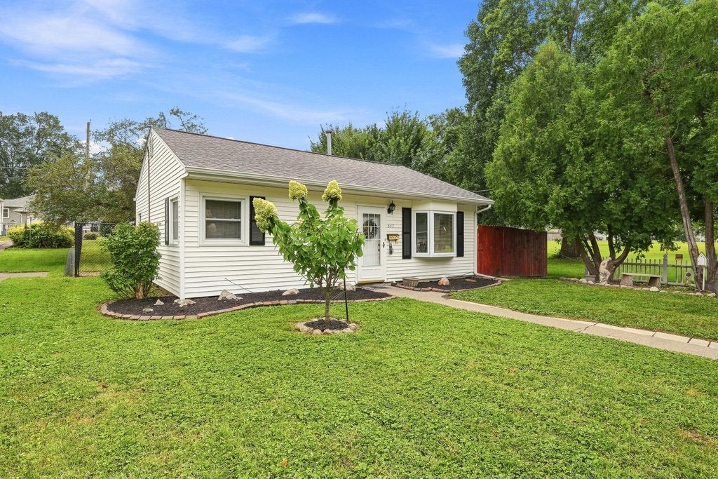 347 W 32nd Street