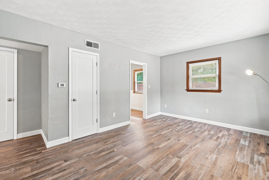 347 W 32nd Street